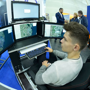 Student using military location imaging software